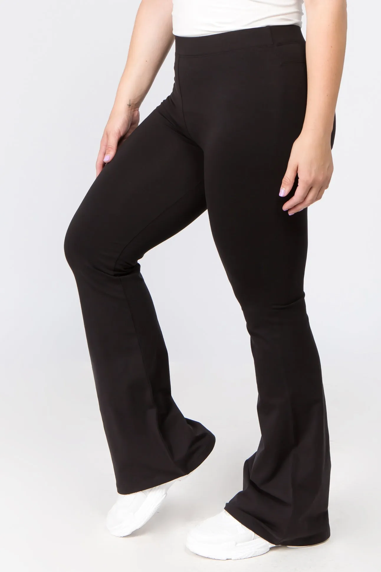 Plus Size Flared Out High Rise Leggings