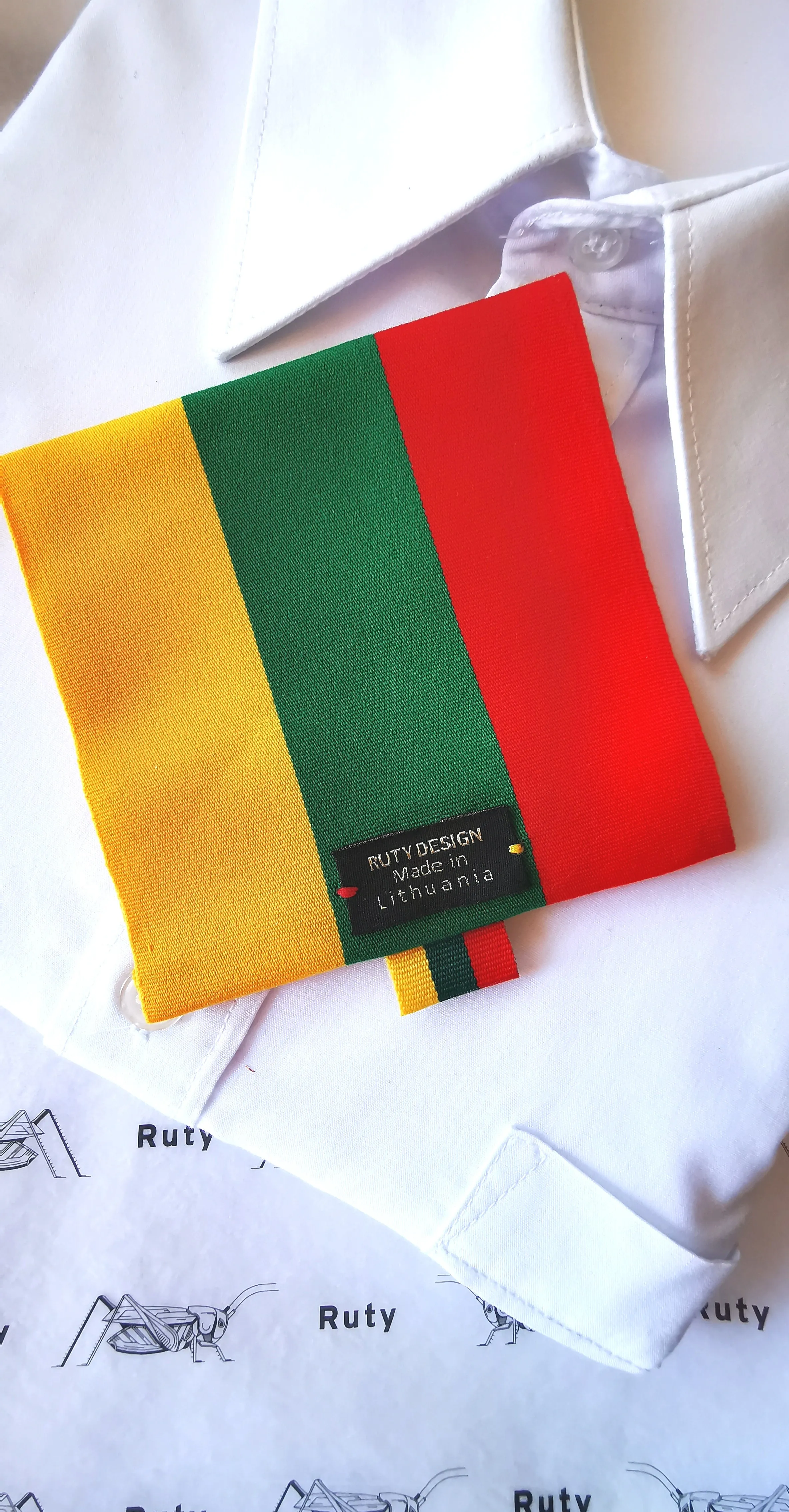 POCKET SQUARE TRICOLOR