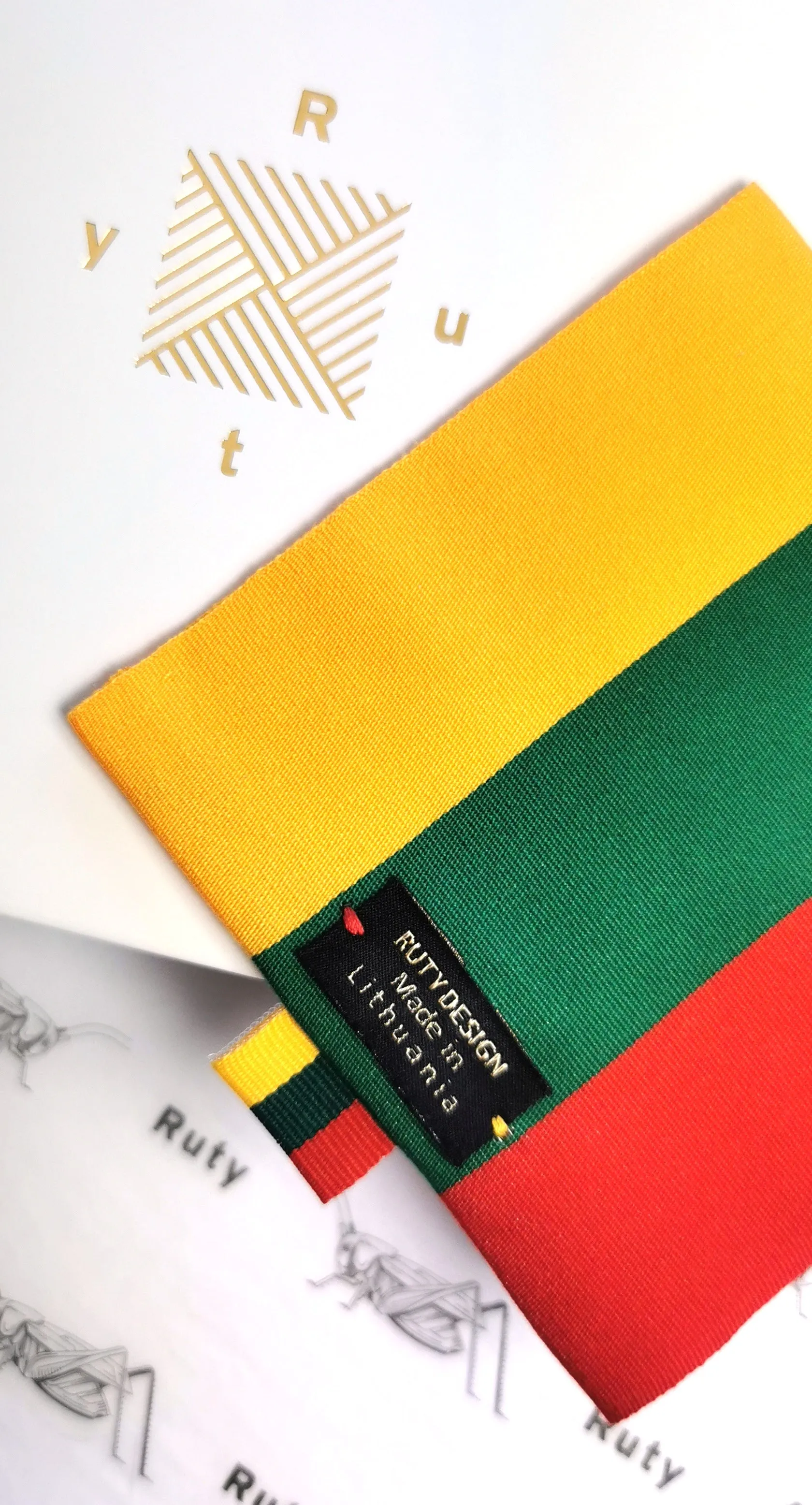 POCKET SQUARE TRICOLOR